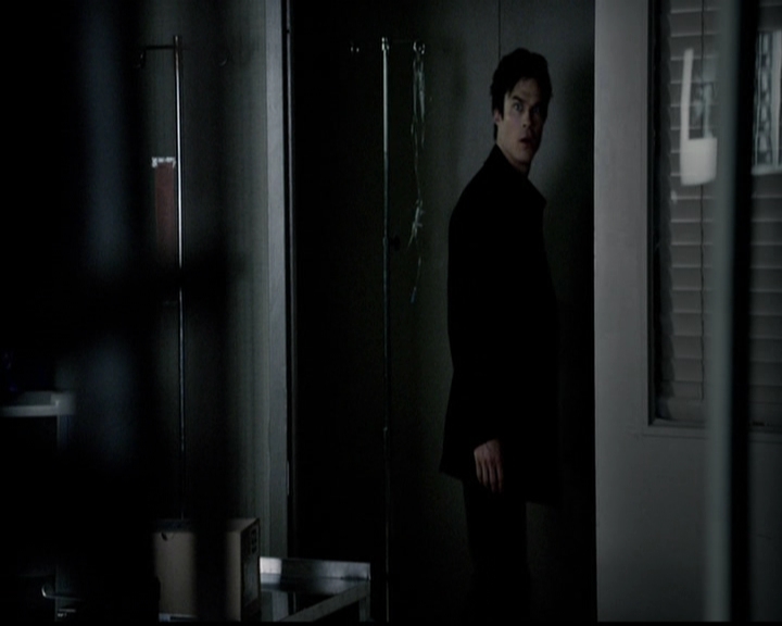 VampireDiariesWorld-dot-org_5x13TotalEclipseOfTheHeart2225.jpg