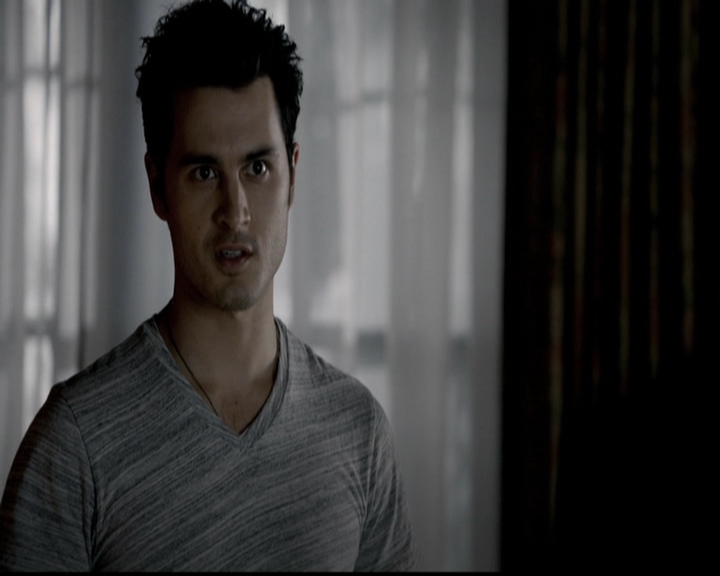 VampireDiariesWorld-dot-org_5x14NoExit0104.jpg