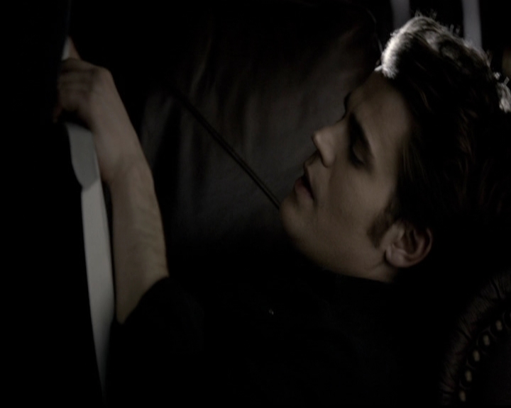 VampireDiariesWorld-dot-org_5x14NoExit0201.jpg