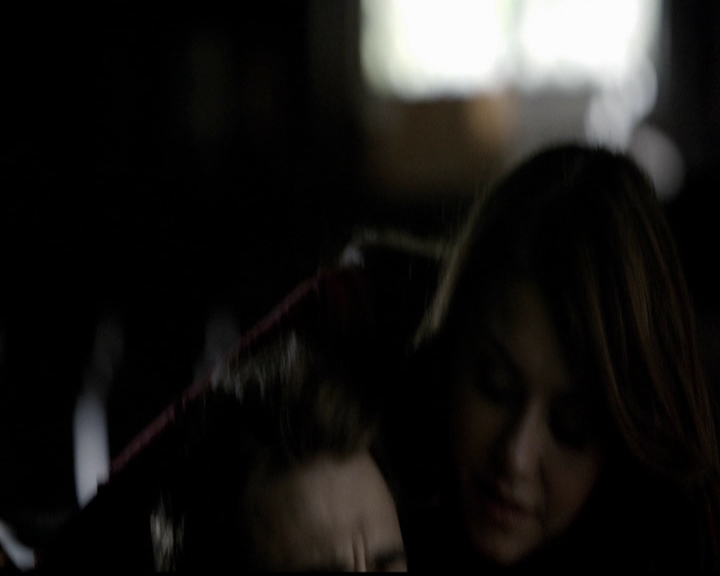 VampireDiariesWorld-dot-org_5x14NoExit0215.jpg