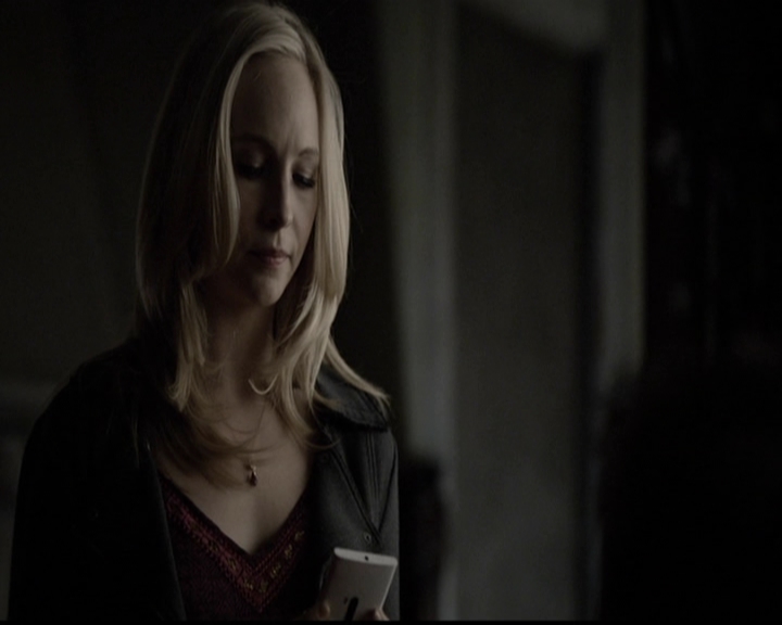 VampireDiariesWorld-dot-org_5x14NoExit0314.jpg