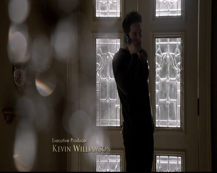 VampireDiariesWorld-dot-org_5x14NoExit0320.jpg