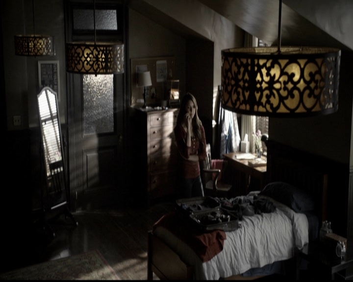 VampireDiariesWorld-dot-org_5x14NoExit0408.jpg