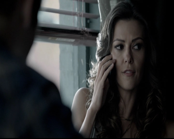 VampireDiariesWorld-dot-org_5x14NoExit0410.jpg