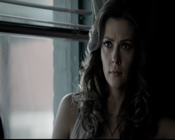 VampireDiariesWorld-dot-org_5x14NoExit0481.jpg