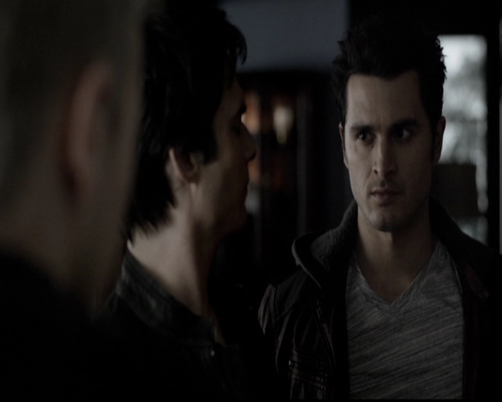 VampireDiariesWorld-dot-org_5x14NoExit0566.jpg