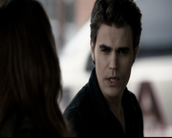 VampireDiariesWorld-dot-org_5x14NoExit0614.jpg