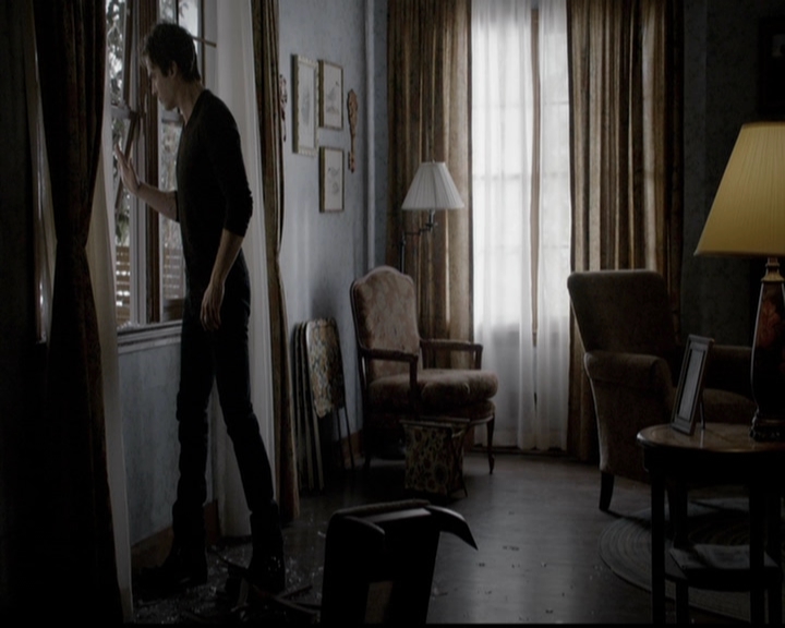 VampireDiariesWorld-dot-org_5x14NoExit0673.jpg