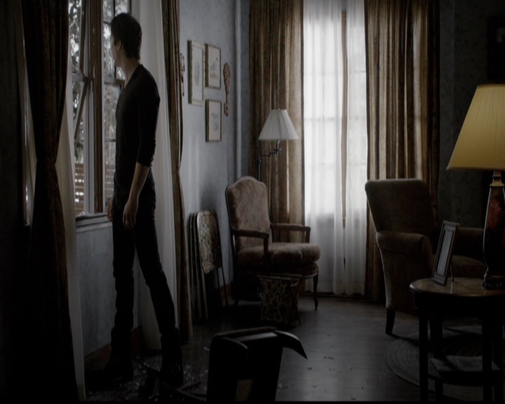 VampireDiariesWorld-dot-org_5x14NoExit0677.jpg