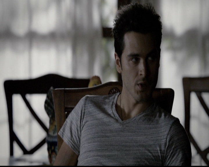 VampireDiariesWorld-dot-org_5x14NoExit0702.jpg