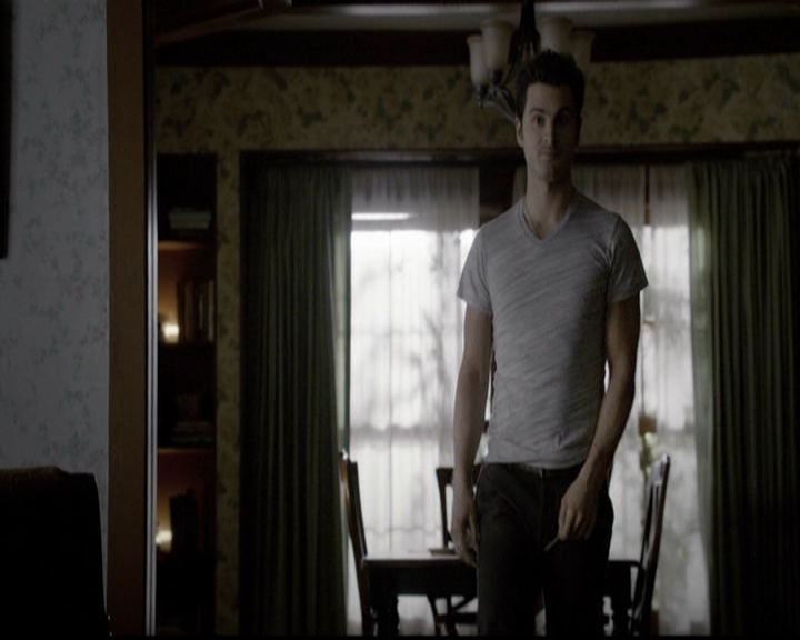 VampireDiariesWorld-dot-org_5x14NoExit0706.jpg