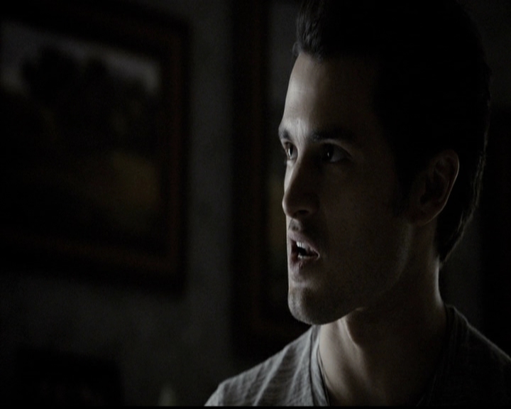 VampireDiariesWorld-dot-org_5x14NoExit0717.jpg