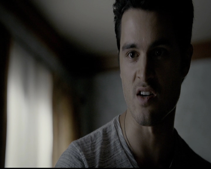 VampireDiariesWorld-dot-org_5x14NoExit0722.jpg