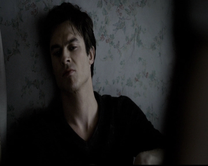 VampireDiariesWorld-dot-org_5x14NoExit0725.jpg