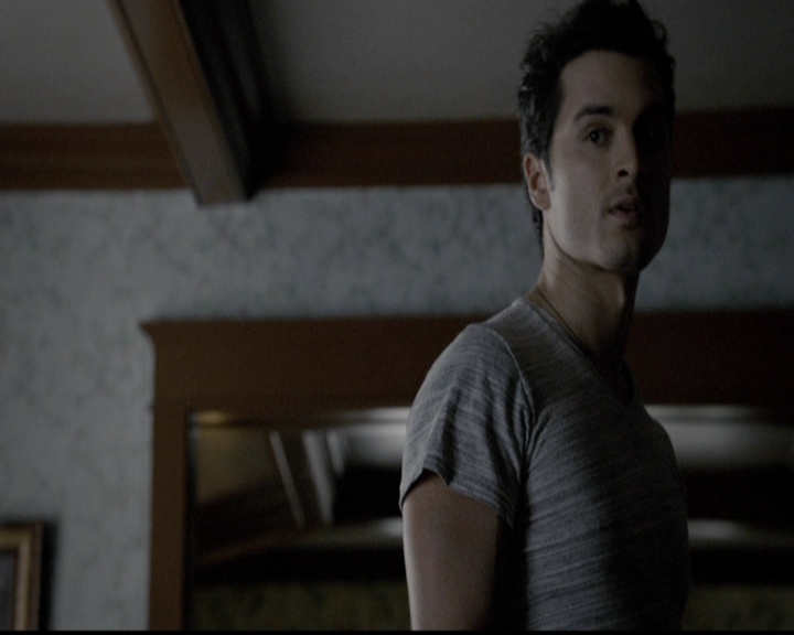 VampireDiariesWorld-dot-org_5x14NoExit0730.jpg