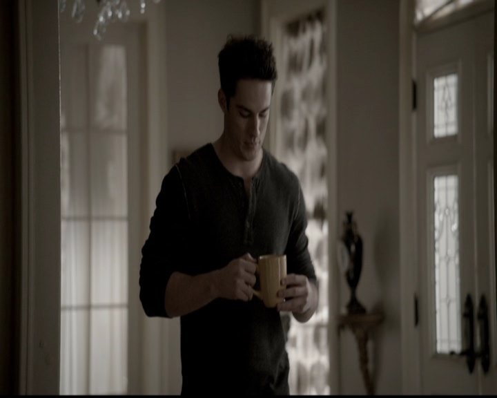 VampireDiariesWorld-dot-org_5x14NoExit0740.jpg