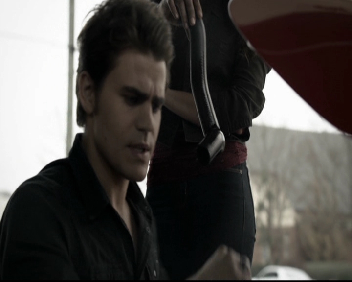 VampireDiariesWorld-dot-org_5x14NoExit0807.jpg