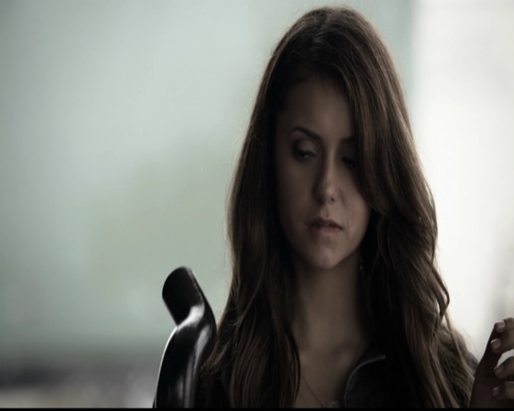 VampireDiariesWorld-dot-org_5x14NoExit0812.jpg