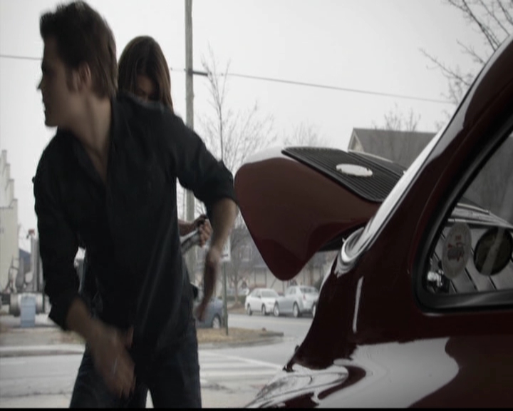 VampireDiariesWorld-dot-org_5x14NoExit0818.jpg