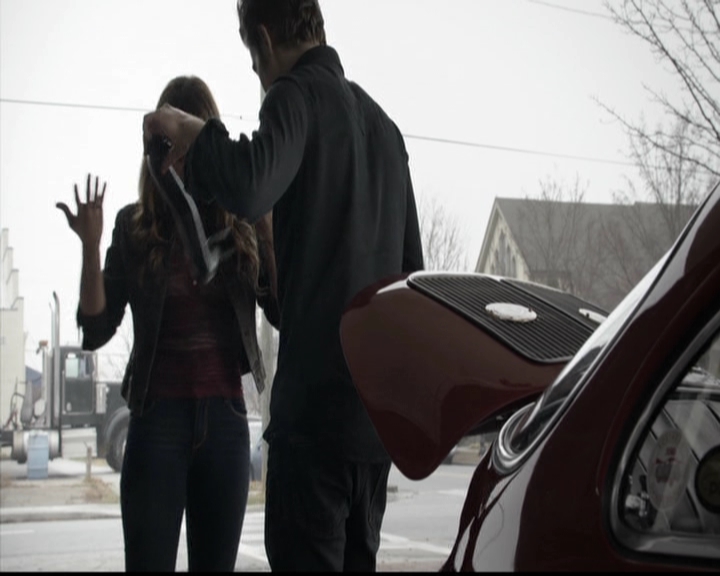 VampireDiariesWorld-dot-org_5x14NoExit0829.jpg