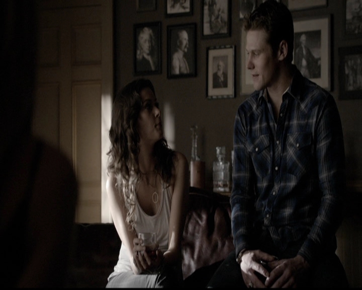 VampireDiariesWorld-dot-org_5x14NoExit0902.jpg