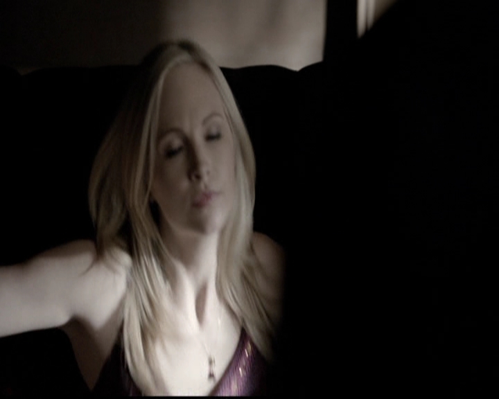 VampireDiariesWorld-dot-org_5x14NoExit0913.jpg