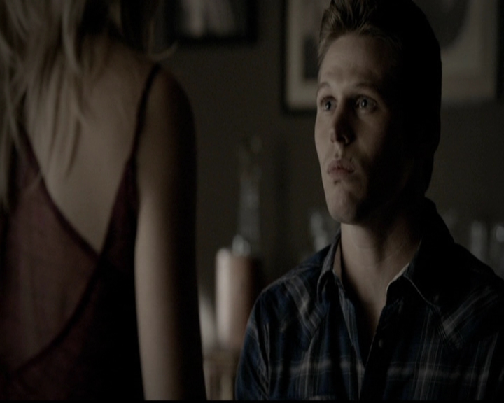 VampireDiariesWorld-dot-org_5x14NoExit0918.jpg