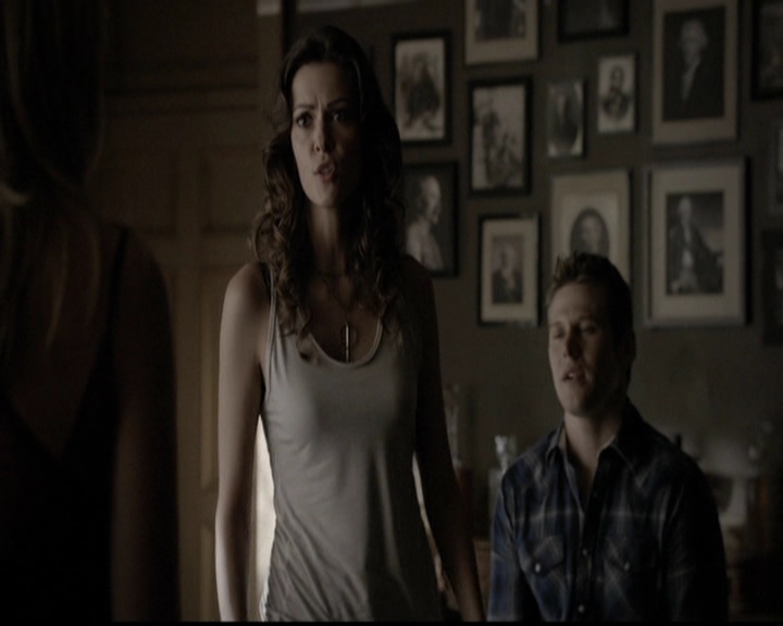 VampireDiariesWorld-dot-org_5x14NoExit0930.jpg