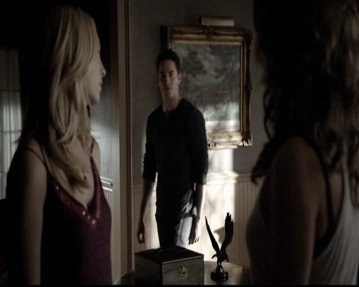 VampireDiariesWorld-dot-org_5x14NoExit0942.jpg