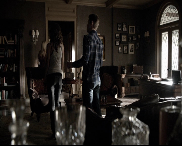 VampireDiariesWorld-dot-org_5x14NoExit0947.jpg