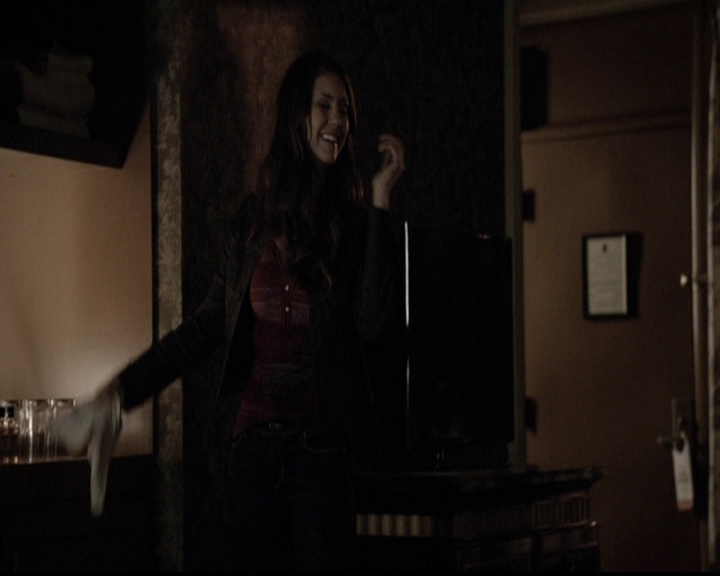 VampireDiariesWorld-dot-org_5x14NoExit0981.jpg