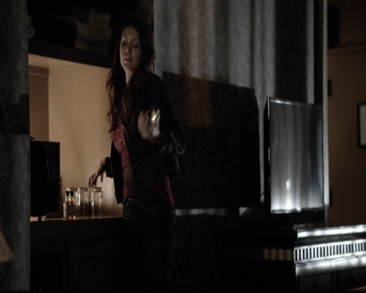 VampireDiariesWorld-dot-org_5x14NoExit0983.jpg