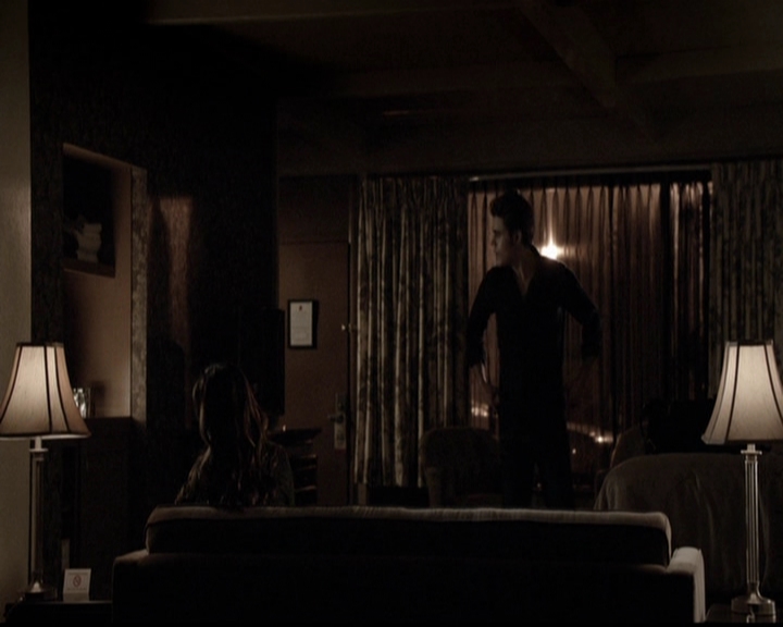 VampireDiariesWorld-dot-org_5x14NoExit0990.jpg