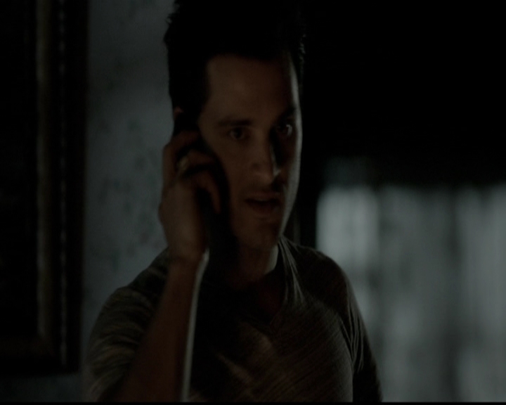 VampireDiariesWorld-dot-org_5x14NoExit1114.jpg