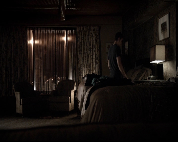 VampireDiariesWorld-dot-org_5x14NoExit1309.jpg