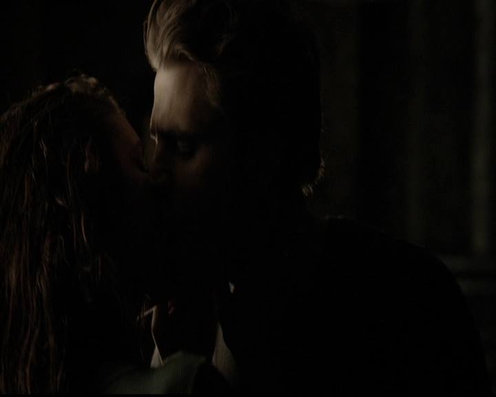 VampireDiariesWorld-dot-org_5x14NoExit1436.jpg