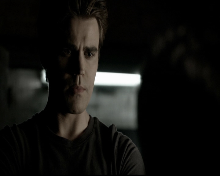 VampireDiariesWorld-dot-org_5x14NoExit2070.jpg