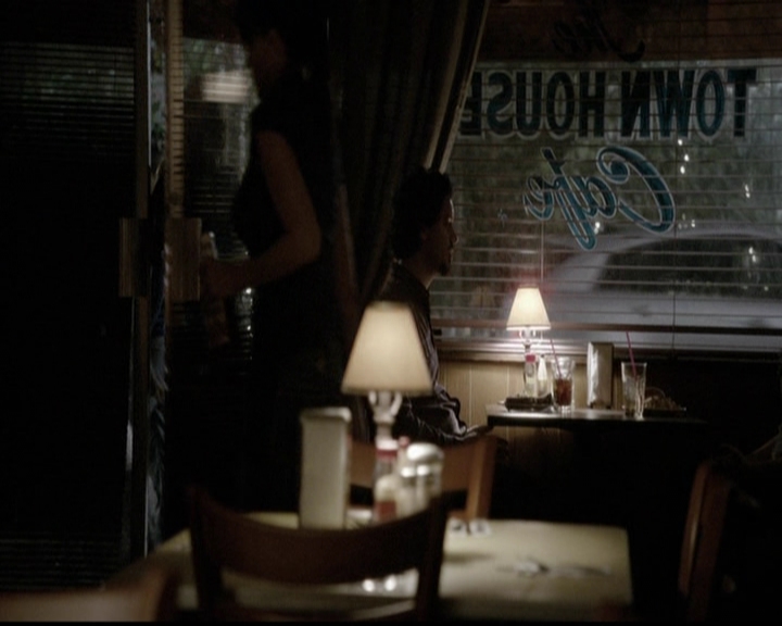 VampireDiariesWorld-dot-org_5x14NoExit2139.jpg