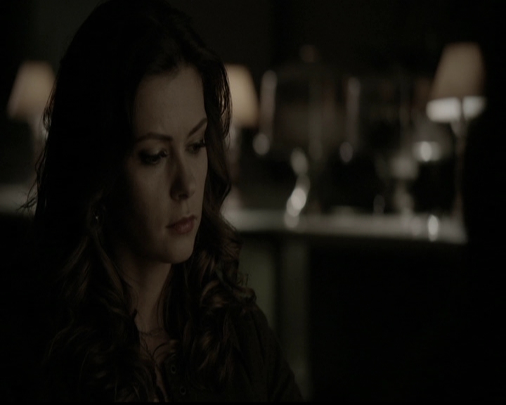 VampireDiariesWorld-dot-org_5x14NoExit2147.jpg