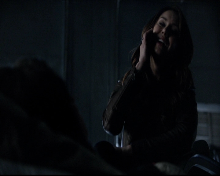 VampireDiariesWorld-dot-org_5x15GoneGirl0413.jpg