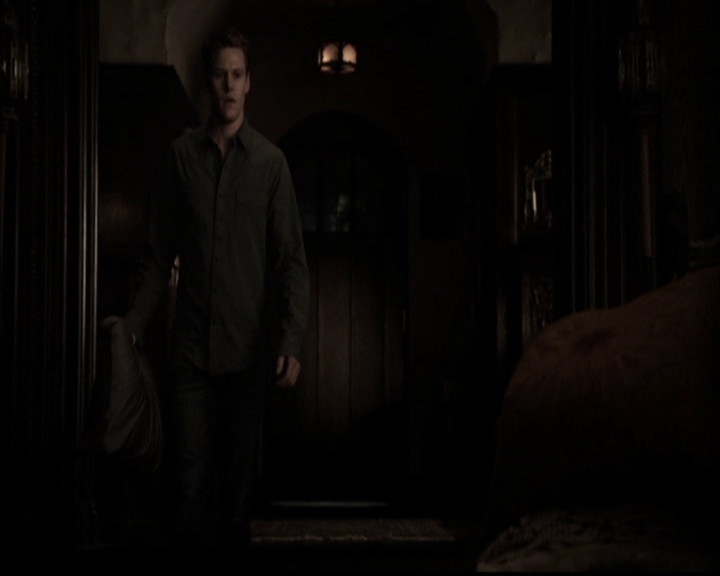 VampireDiariesWorld-dot-org_5x15GoneGirl1226.jpg