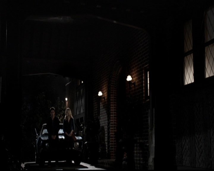 VampireDiariesWorld-dot-org_5x15GoneGirl1980.jpg