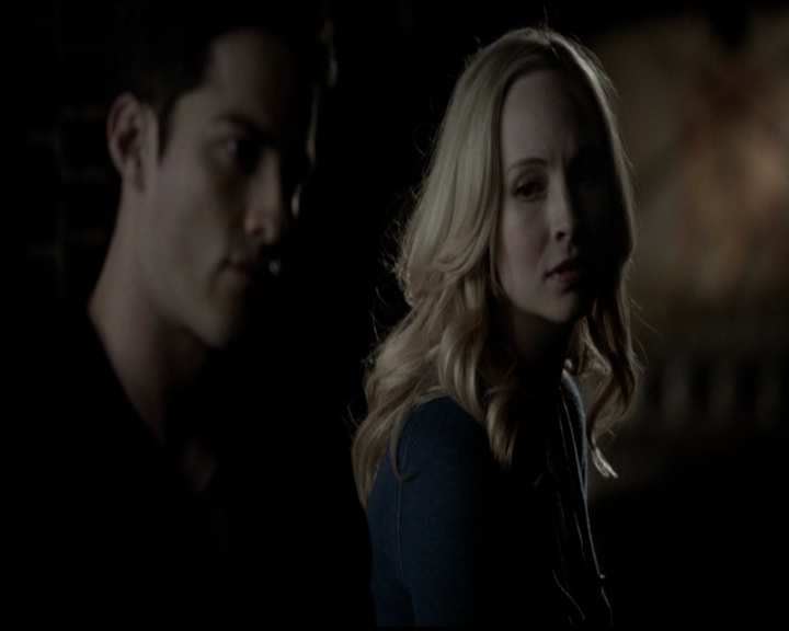 VampireDiariesWorld-dot-org_5x15GoneGirl1982.jpg