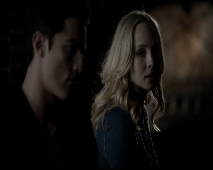 VampireDiariesWorld-dot-org_5x15GoneGirl1983.jpg