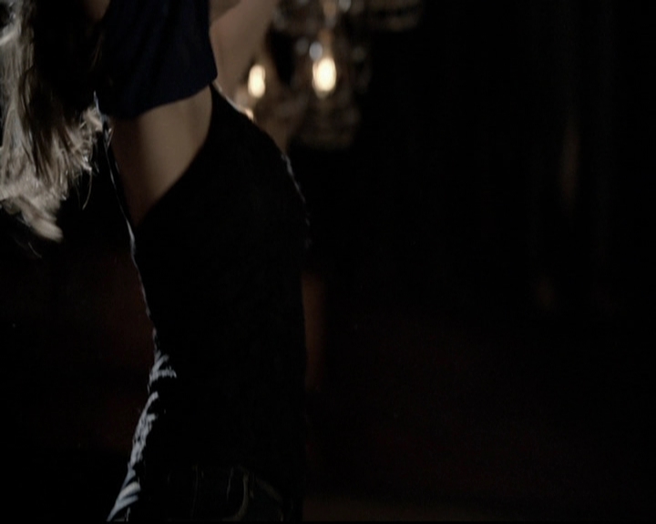 VampireDiariesWorld-dot-org_5x16WhileYouWereSleeping0059.jpg