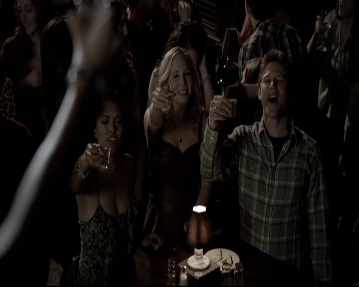 VampireDiariesWorld-dot-org_5x16WhileYouWereSleeping0071.jpg