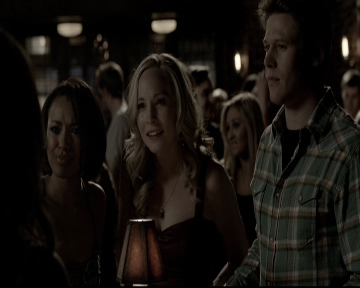 VampireDiariesWorld-dot-org_5x16WhileYouWereSleeping0091.jpg
