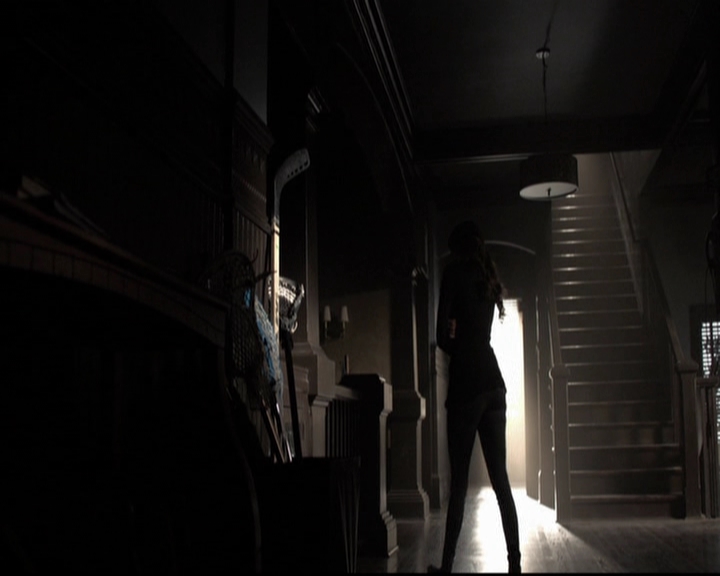 VampireDiariesWorld-dot-org_5x16WhileYouWereSleeping0142.jpg