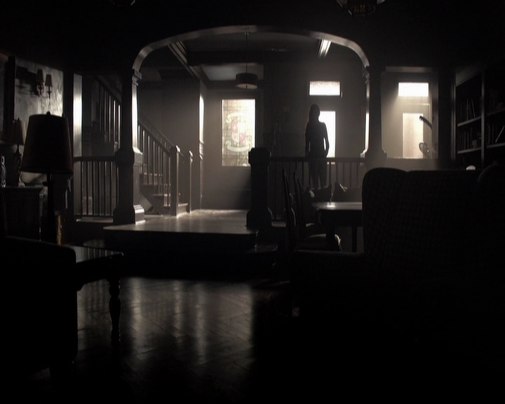 VampireDiariesWorld-dot-org_5x16WhileYouWereSleeping0148.jpg