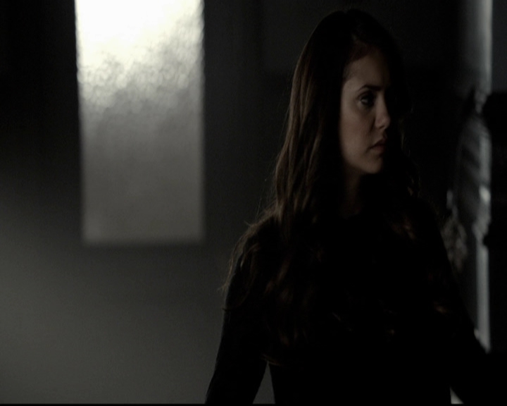 VampireDiariesWorld-dot-org_5x16WhileYouWereSleeping0155.jpg